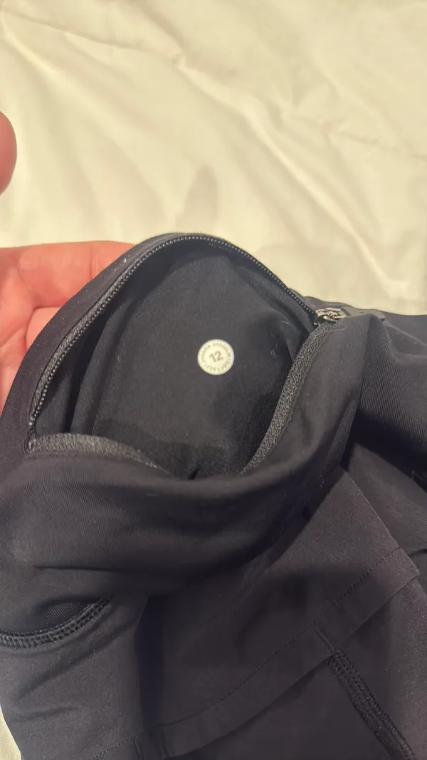 Lululemon black shorts  - Image 5