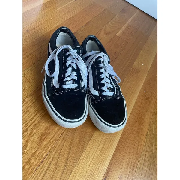 Vans black and white old skool sneakers‎ size 6.5 women size 5 men Skate Classic - Image 2