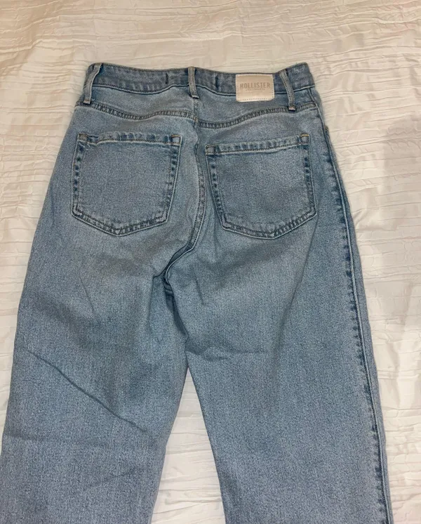 Hollister Ultra High Rise Ripped Light Wash Dad Jeans - Image 2