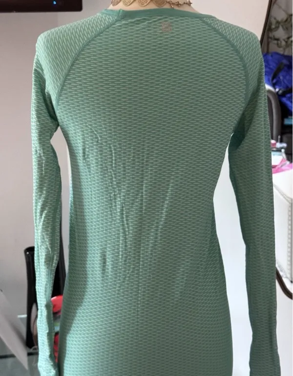 Victoria's Secret VSX Sport Aqua Running Long Sleeve Top - Image 3
