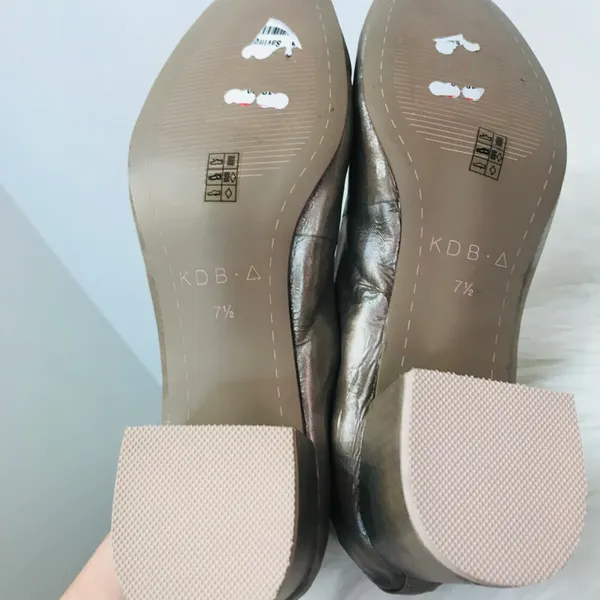Brooklyn Champagne Lott block heel Pump sz 7.5 - Image 10