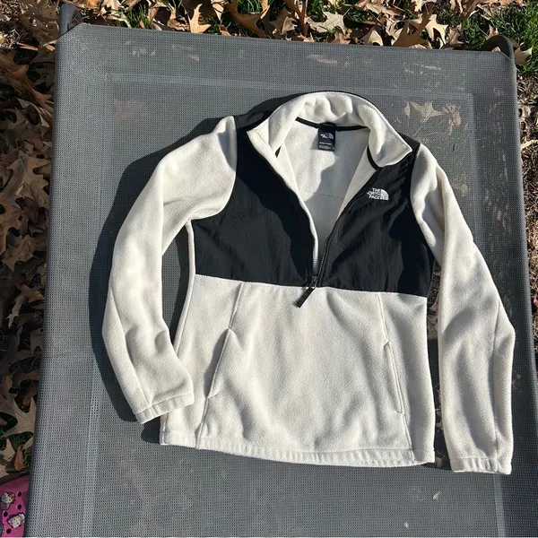 Womens The North Face quarter zip Ladies Fleece Jacket‎ Black White size small - Image 6