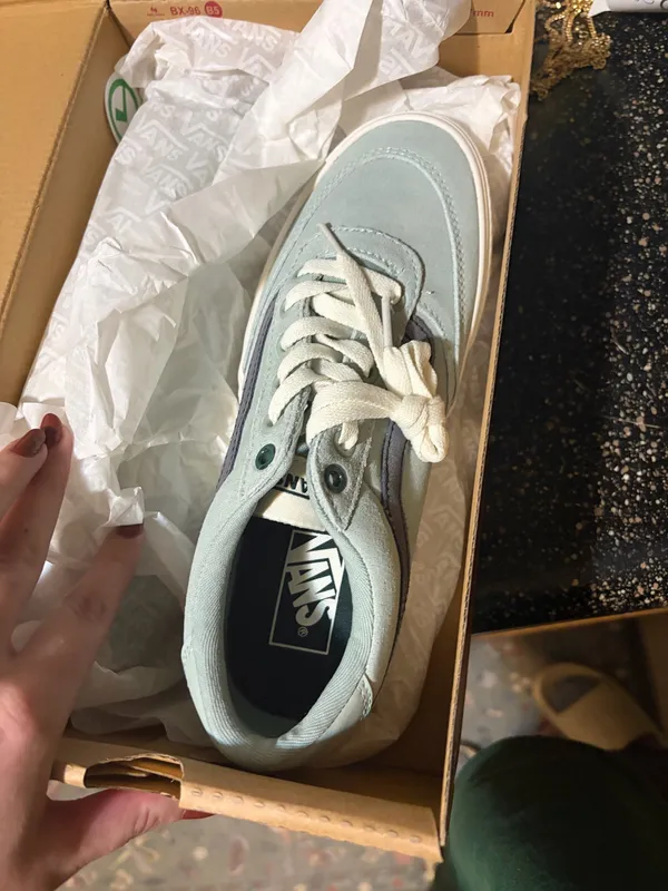 Vans Women’s - Image 3