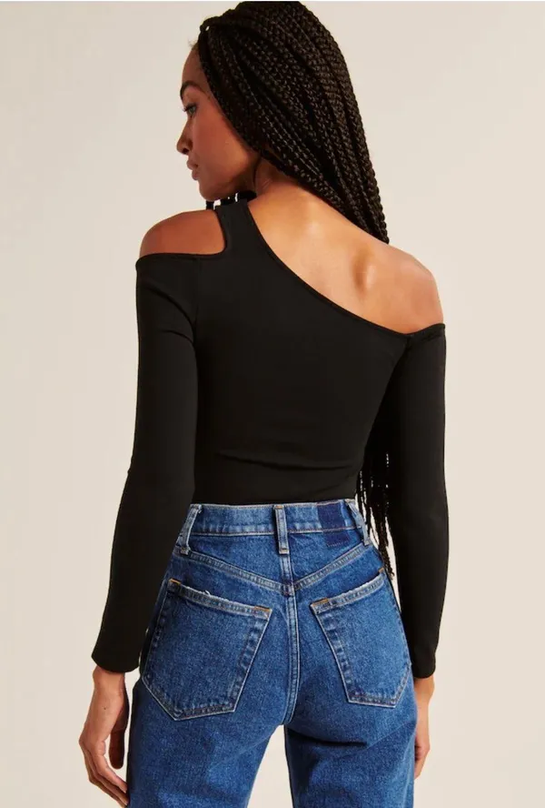 Abercrombie Long Sleeved Elevated Off The Shoulder Top - Image 4
