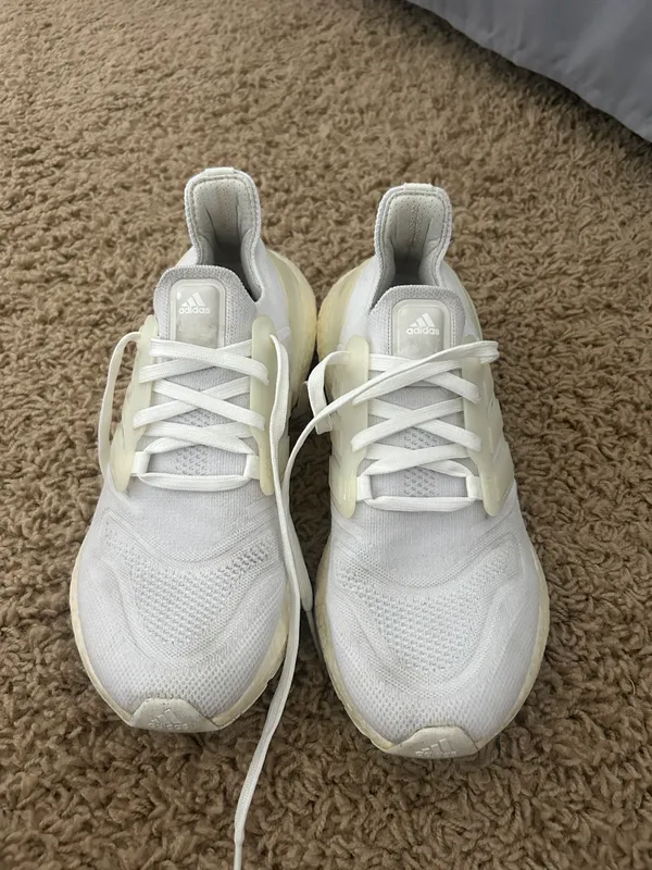 Adidas Ultraboosts - Image 4