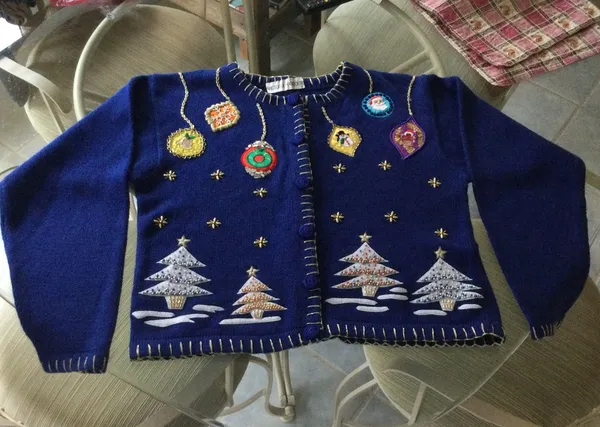 Vintage Victoria Harbour Embellished Christmas Sweater Cardigan Blue Ugly - Image 9