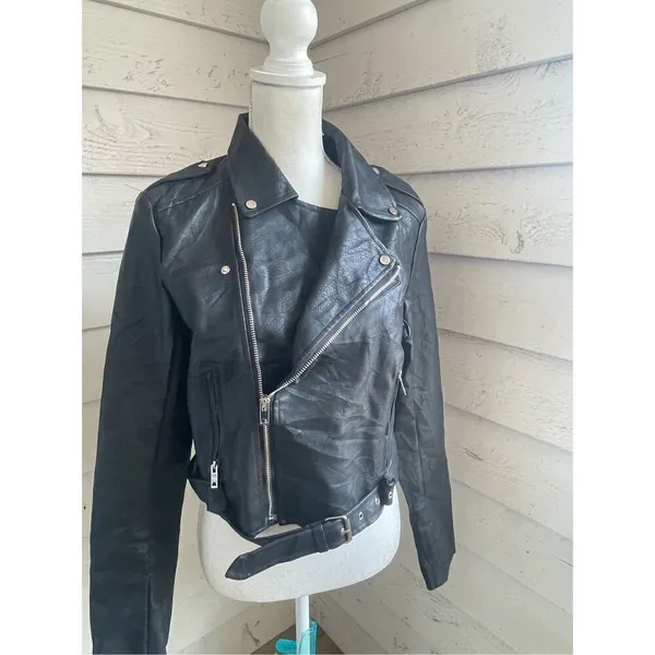 Lulus Women’s Faux Leather Moto Jacket Black L Belted Zippered - Image 11