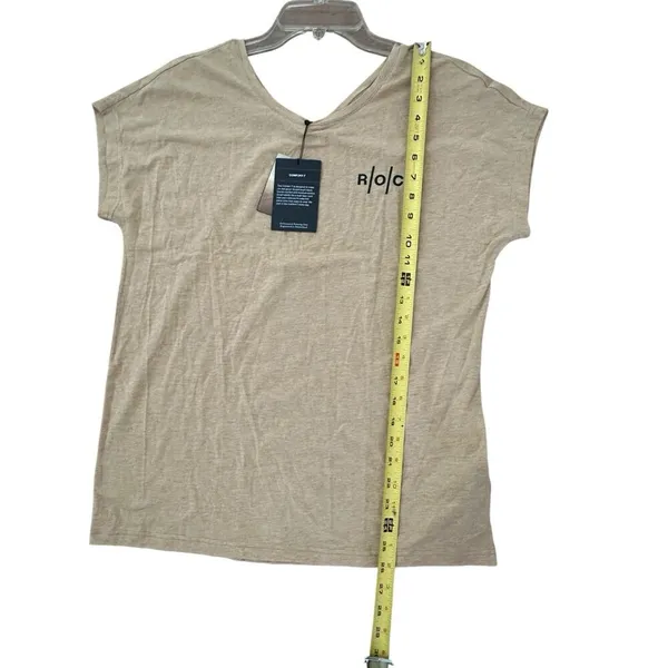On Cloud Women's R.O.C. Run On Clouds T-Shirt in Camel size medium - Image 7