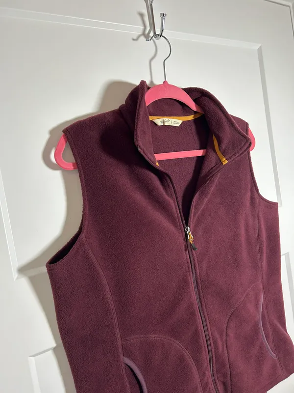 Woolrich Women’s large  fleece vest - Image 2
