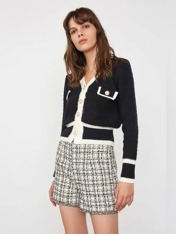 J.ING Black White Contrast Trim Boucle Knit Pearl Button Cardigan Sweater - Image 3