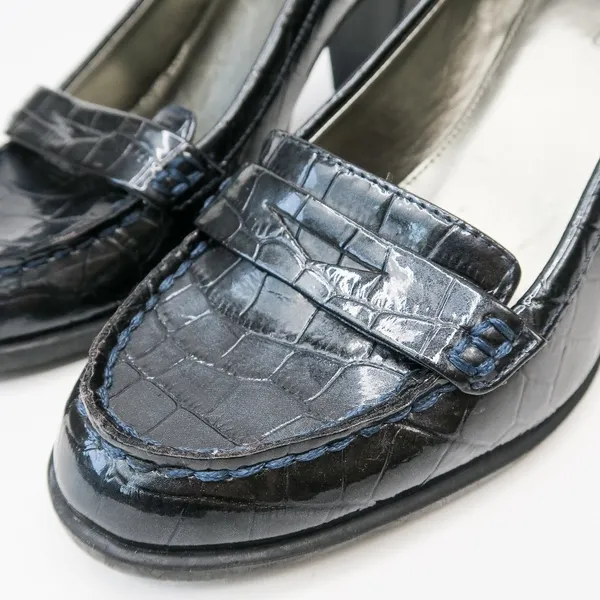 Vintage 90s Bandolino Croc Penny Loafer Pumps - Image 5
