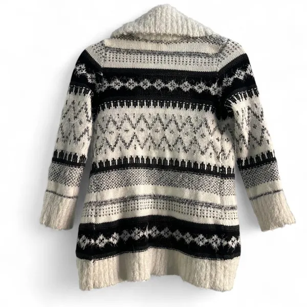 American Vintage Y2K Fuzzy Thick Cardigan Aztec Print Black and White Open Front Size Small - Image 5