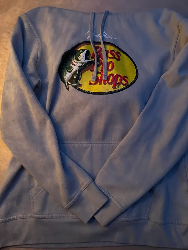 bass pro shop sweatshirt - Image 2
