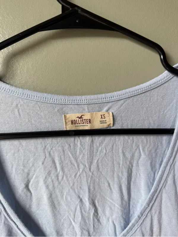 Hollister Light Blue Babydoll Flutter Sleeve V-Neck Top Size XS - Image 3