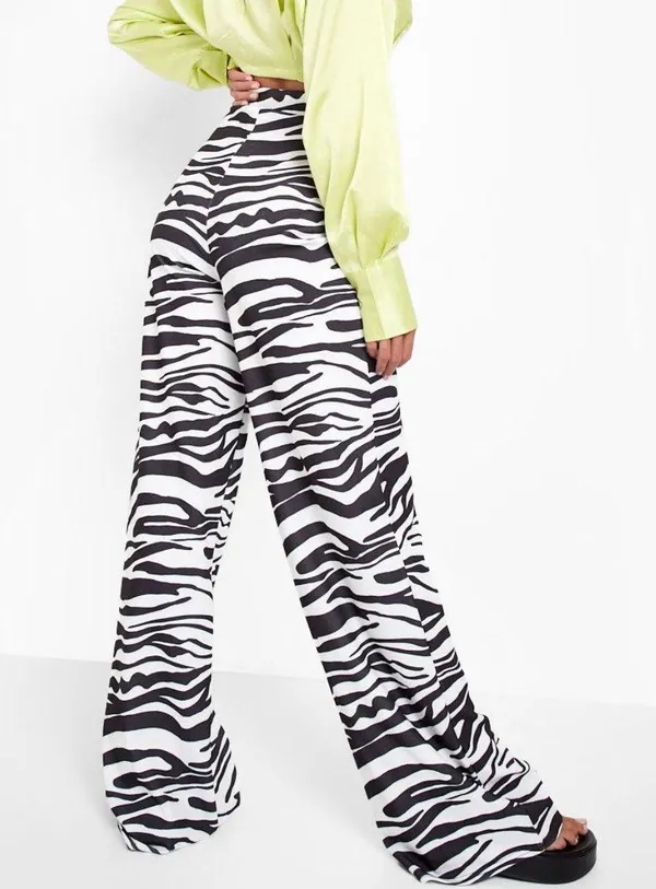 Boohoo Trendy Zebra Print Wide Leg Flare Pants - Image 3