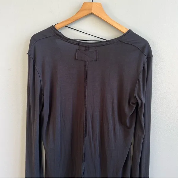 Free People Fresh and Clean Long Sleeve Tee in black Size Medium - Image 9
