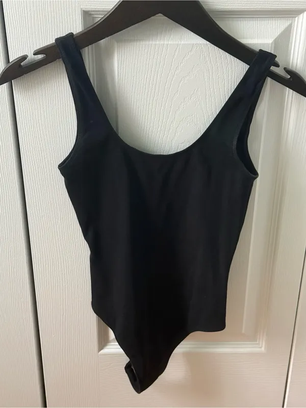 Aritzia Wilfred Free Tank Bodysuit in Black - Image 2