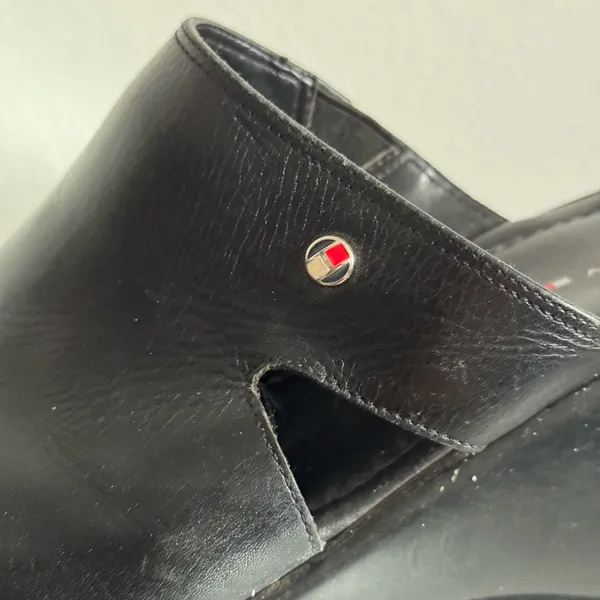 TOMMY HILFIGER Vintage 90s Y2K Black Leather Chunky Platform Slip On Clog Mules - Image 9