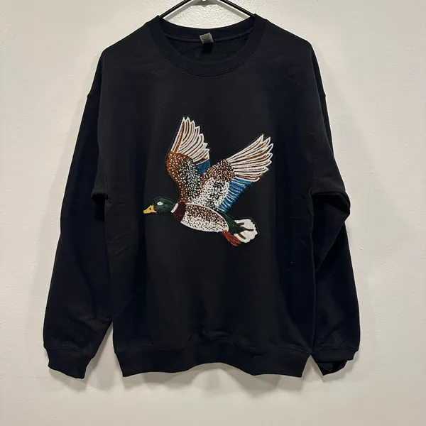 Gildan Duck hunting sweatshirt! Glitter sequin mallard duck sweater size medium - Image 3