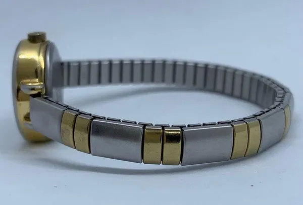Carriage by timex 22mm ladies gold silver watch white dial size 6.5” w/battery - Image 3