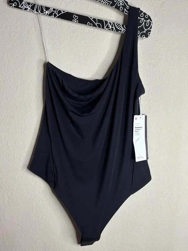Lululemon Wundermost Ultra-Soft Nulu Asymmetrical Bodysuit Black size large NWT - Image 2