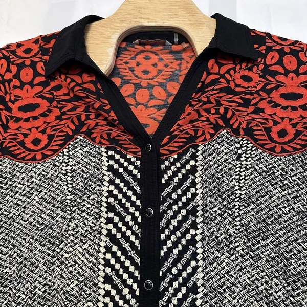 Soft Surroundings Shirt Womens Size Large Pearl Snap Black White Orange V‎ Neck - Image 2