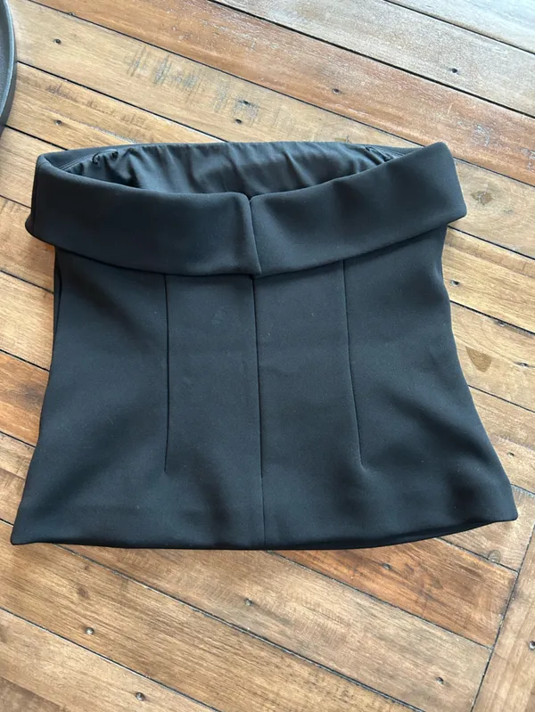 Aritzia Babaton FigureKnit Eyecatcher Black Tube Top Blouse L - Image 7