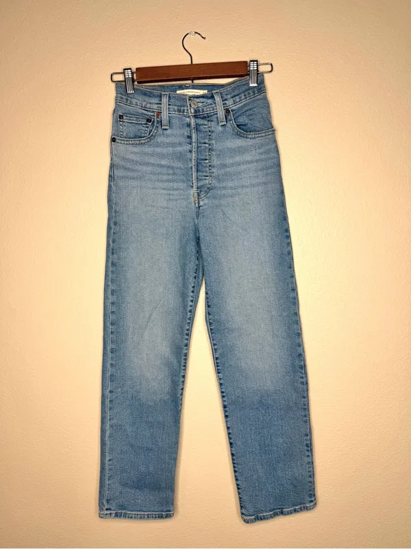 Levi's Women Ribcage Straight Ankle Women's Jeans 24 Capsule Wardrobe Minimalist - Image 3