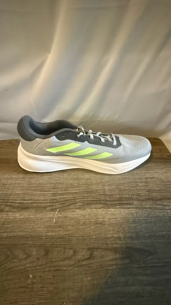 Man Running Adidas Shoes size 13 - Image 5