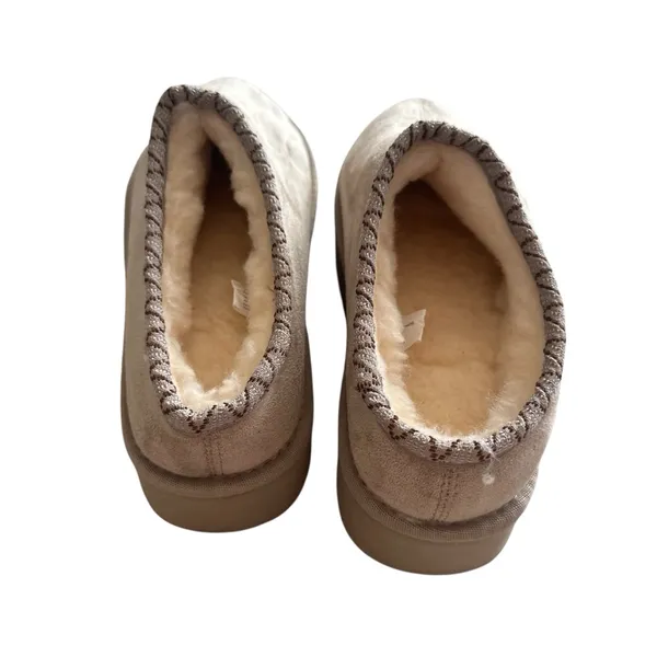 Pawz‎ by Bearpaw Tan Suede Slip-On Cozy Fur Lined Mules Size 8 - Image 3
