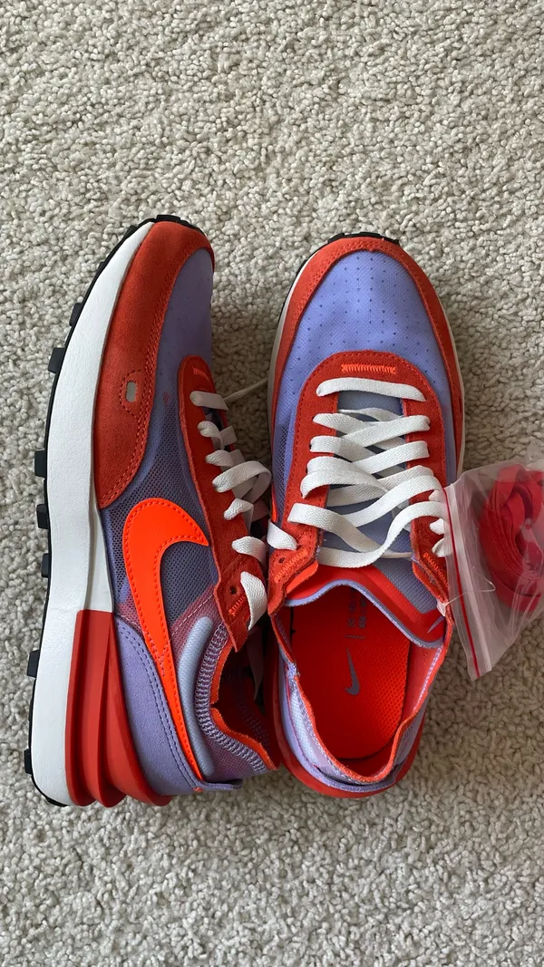 Women’s Nike Waffle One  - Image 4