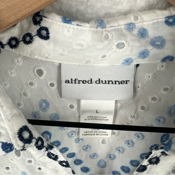 Alfred Dubber Cotton Ombré‎ Blue Eyelet Embroidered 3/4 Sleeve Button Up Shirt L - Image 2