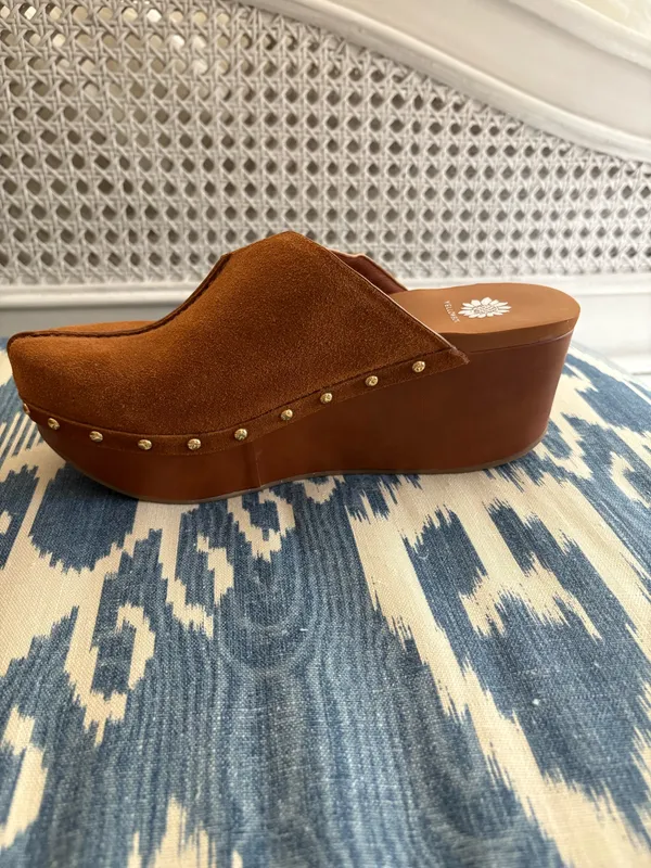 Yellow Box Clogs Wedge Studded Women’s 8 - Image 2