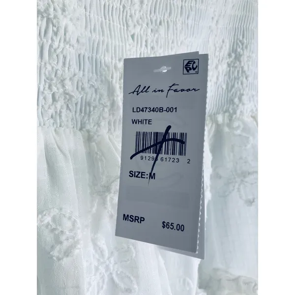 White Summer Dress Floral Embroidery All In Favor Medium NWT - Image 7