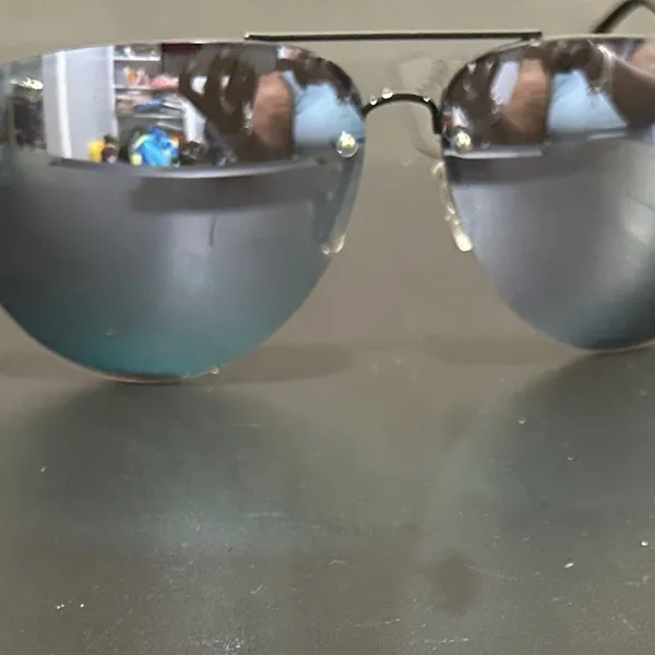 Quay Australia Black and Blue Sunglasses - Image 8