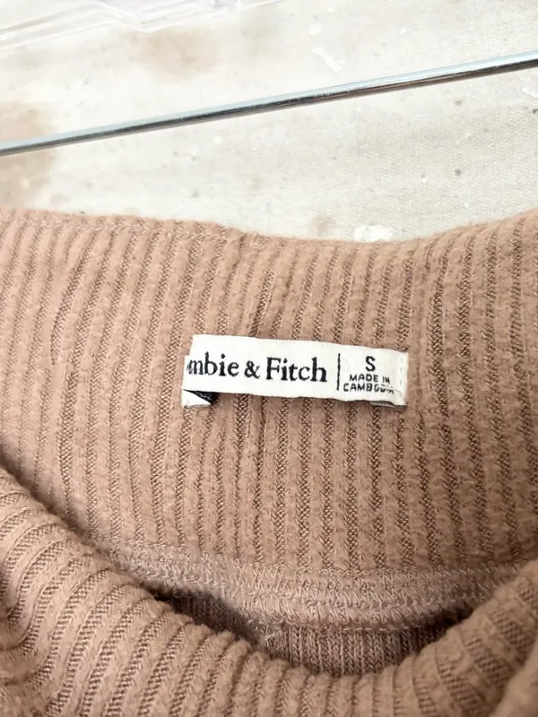 Abercrombie & Fitch Wide Leg Ribbed Knit Lounge Pants - Image 4