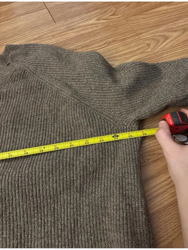 Old Navy V-Neck Brown Sweater Size XL - Image 6