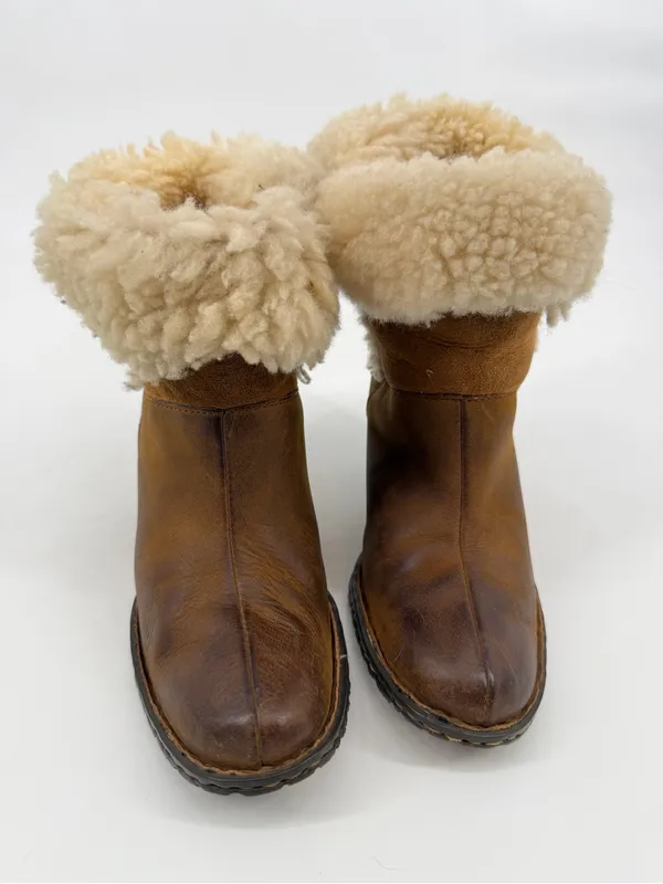 Born Dona W21268 Brown Leather Shearling Cuff Ankle Boots Size 6 - Image 2