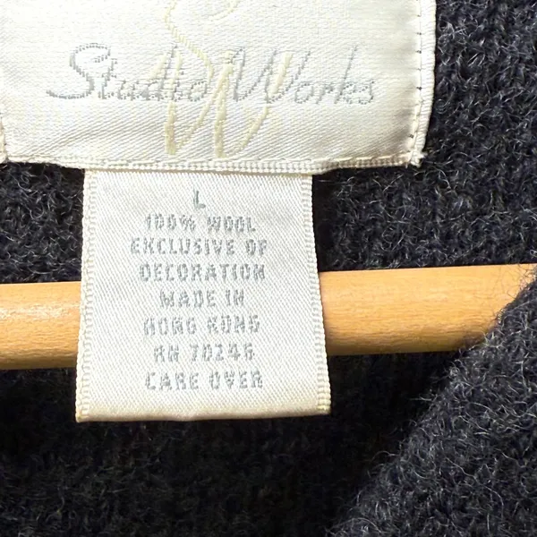 Studio Works Women's Gray 100% Wool Snowman X-Mas Embroidered Zip Up ‎ sweater L - Image 3