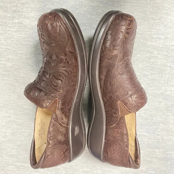 Alegria PG Lite KEL 433 Sz 40 Brown Embossed Leather Clogs Comfort Slip On Shoes - Image 13
