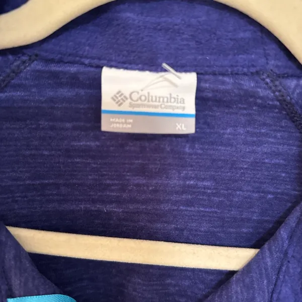 Columbia Women's Blue and Aqua Half-Zip Sweatshirt - Image 5