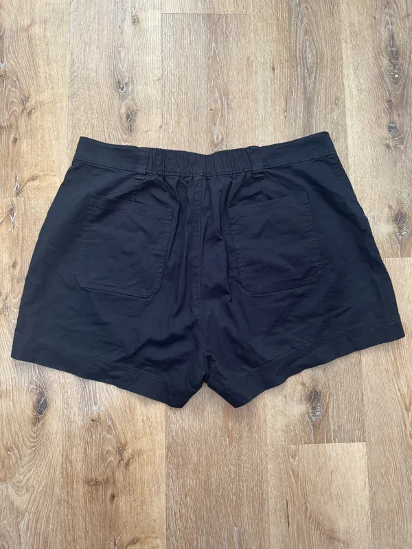 Old Navy High-Rise OG Chino Shorts - Image 4