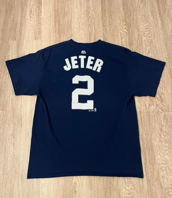 Majestic yankees shirt - Image 2