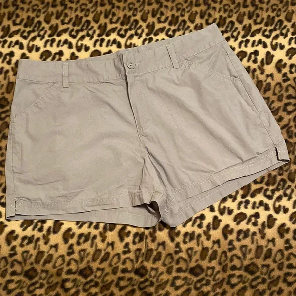 Columbia Shorts Women’s Size 16 Columbia Sportswear Women's Washed Out Shorts 4” - Image 2