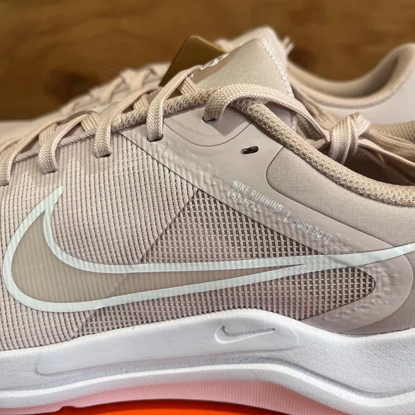 Nike Downshifter 12 Barely Rose DD9294-400 Women Size 12 / Men 10.5 NWT - Image 4