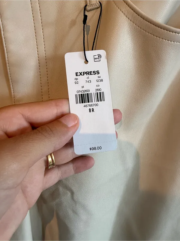 Express High Waisted Cream Faux Leather Wide Leg Cargo Pants NWT - Image 3