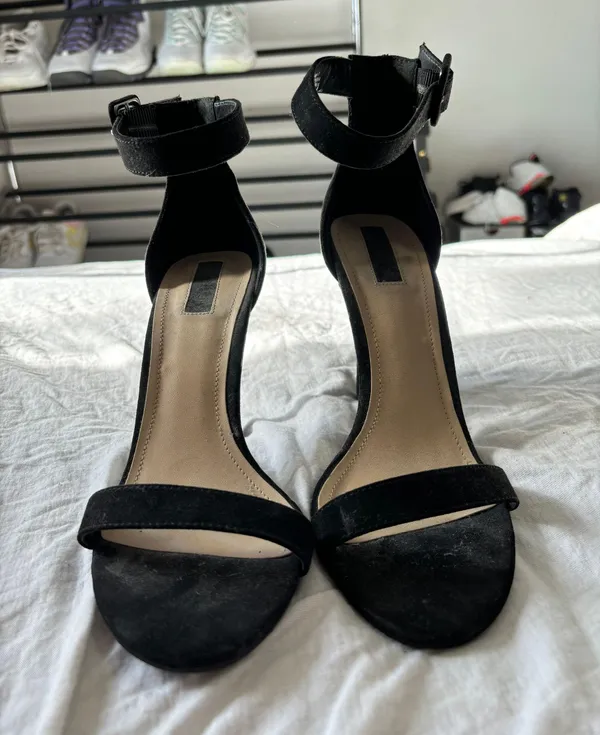 Forever 21 Black  stiletto heels - Image 5