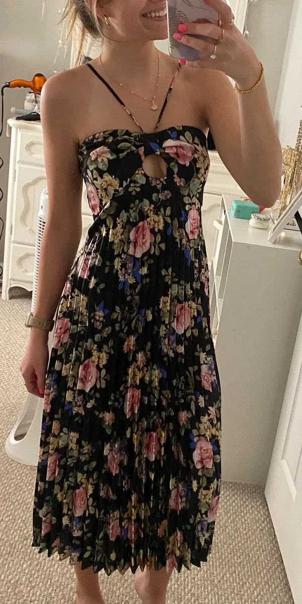 Radiant Drama Black Floral Print Pleated Halter Mid Dress - Image 6