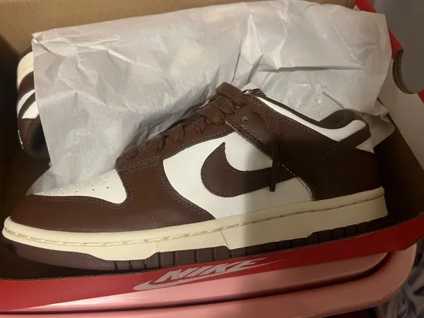 Nike Cacao Dunks - Image 2