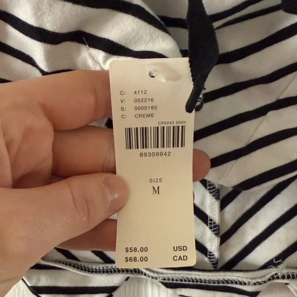 Anthropologie Black & White Chevron Scallop Crop Top - Image 3